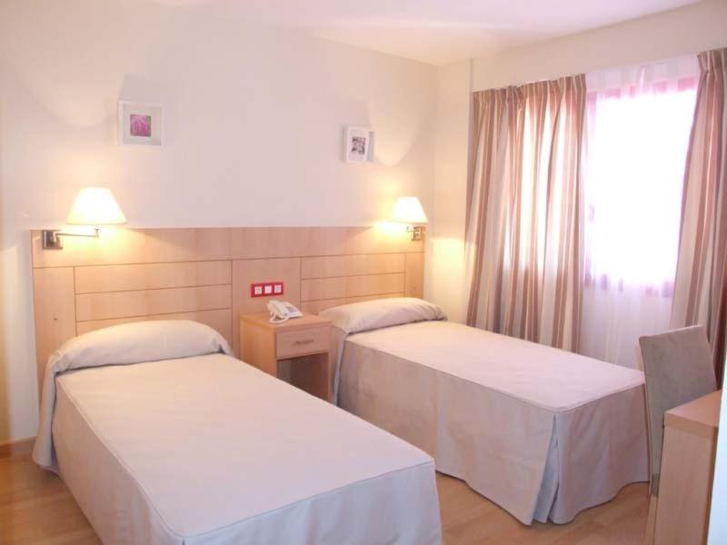 Hotel Villa De Zaragoza 카세테이즈 객실 사진